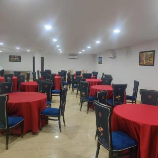 Hotel Almati Inn - Near Delhi Airport - 6