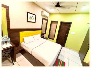 Hotel Pearl Royal # Crown Puri Near Jagannath Temple & Puri Beach # Fully Air Conditioning #Restaurant -Free Wi-Fi # Parking -Top Rated Hotel In Puri - 8