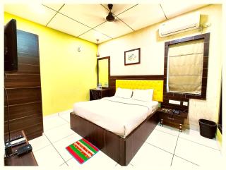 Hotel Pearl Royal # Crown Puri Near Jagannath Temple & Puri Beach # Fully Air Conditioning #Restaurant -Free Wi-Fi # Parking -Top Rated Hotel In Puri - 7