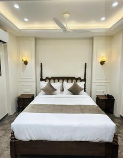 Amico Inn - 1