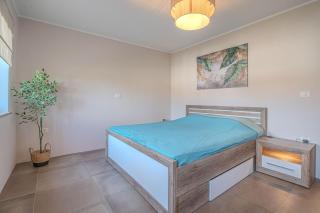 Seaview Apartment Double D - Happy Rentals - 6