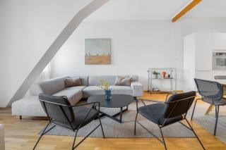 Stay Tromsø -Spacious 3BD Two-Level Apartment - 5