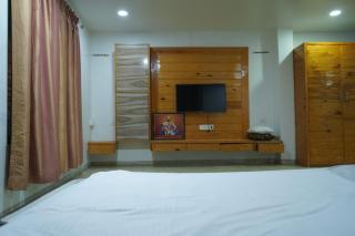 The Green Hill Resort - 3