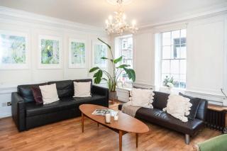 BnBNova - 3BR - Fitzrovia & St Annes Gardens - Londra - 0