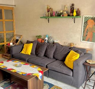 Cozy Downtown Stay - 4