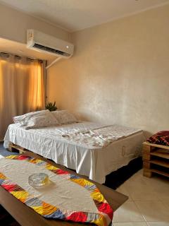 Cozy Downtown Stay - 6