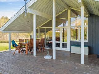 Holiday Home Dagna - 200m from the sea by Interhome - 5