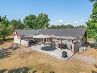 Holiday Home Sitta - 400m from the sea by Interhome - 0