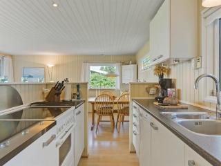 Holiday Home Eddy - 50m from the sea by Interhome - 2