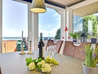 Holiday Home Eldar - 5m from the sea by Interhome - 2