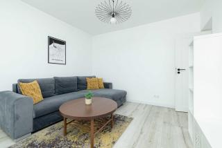 Apartment Katedralna Kołobrzeg Perfect for Remote Work by Noclegi Renters - Kołobrzeg - 7