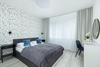 Apartment Katedralna Kołobrzeg Perfect for Remote Work by Noclegi Renters - Kołobrzeg - 9