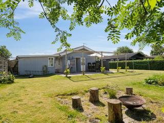 Holiday Home Thomas - 120m from the sea by Interhome - 1