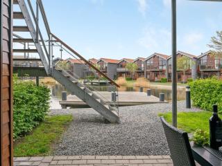 Apartment Allyson - 450m from the sea by Interhome - 2
