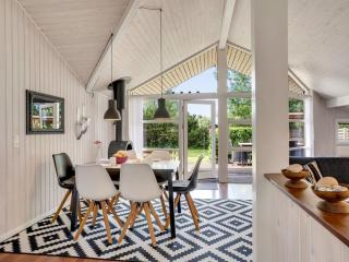 Holiday Home Truls - 800m from the sea by Interhome - 3