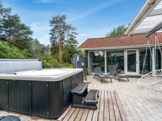 Holiday Home Sverker - 300m from the sea by Interhome - 1