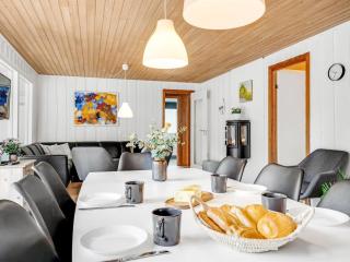Holiday Home Sverker - 300m from the sea by Interhome - 2