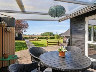 Holiday Home Ainikki - 200m from the sea by Interhome - 3