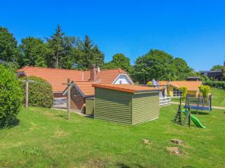 Holiday Home Berglind - 850m from the sea by Interhome - 1