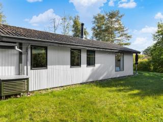 Holiday Home Kalle - 400m from the sea by Interhome - 6
