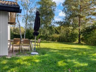 Holiday Home Kalle - 400m from the sea by Interhome - 2