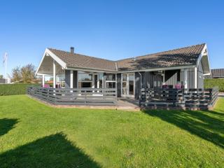 Holiday Home Sylvana - 400m from the sea by Interhome - 0