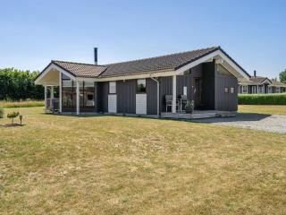 Holiday Home Ela - 500m from the sea by Interhome - 7