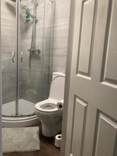 Studio Flat in Walsall with Option of Large Garden for Events - 6