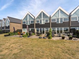 Apartment Lucjan - 50m from the sea by Interhome - 8