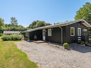 Holiday Home Hasti - 700m from the sea by Interhome - 4