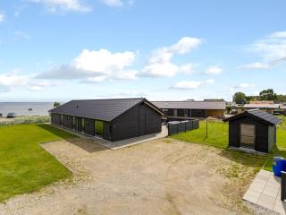 Holiday Home Eino - 30m from the sea by Interhome - 1