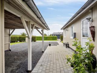 Holiday Home Haralda - 300m from the sea by Interhome - 5