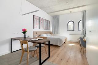 Beautiful White - Beige Apartments in Wrocław by Noclegi Renters - 1