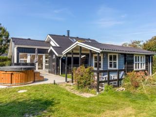 Holiday Home Gudmundine - 350m to the fjord by Interhome - 8