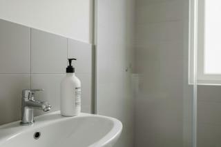 Stylish Persian Blue Room with Private Bath and WiFi - 4