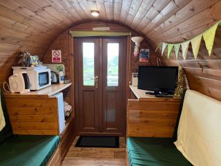 Rivendell Glamping Pods - 8