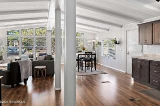 Red Rock Getaway with Jacuzzi in West Sedona for Family - 3