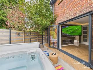 3000 SqFt Riverside Home Hot Tub & Mooring - 7