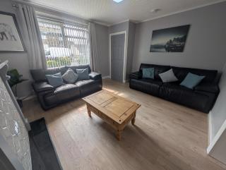 Stylish 2BD Bradford Home near Parks - 5