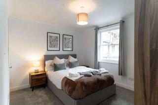 Lovely 1 Bed Harbour-side Apartment - Sea Views - 7