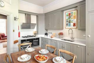 3-bedroom Georgian maisonette - 3
