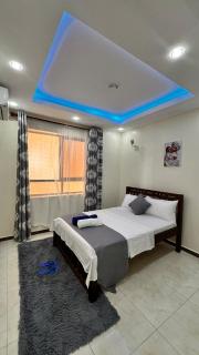 3rd Avenue Beach Apartments 3bedroom plus DSQ in Nyali - 5
