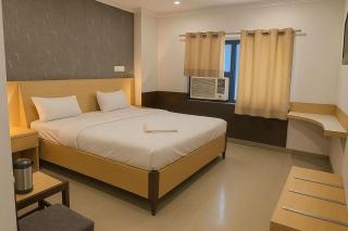 Hotel Monarch Inn - 7