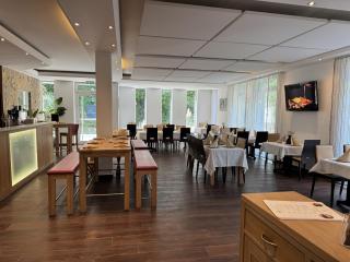 Hotel am Schlosspark - 4