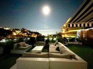 Appartamento Rapallo Sky Garden Maria Jose Liguria - Attico vista mare - Terraces - 2 bagni- 2 Camera da Letto - Box, Wi-fi, Idromassaggio Free inteiro Attico per Voi, con Ascensore - 0