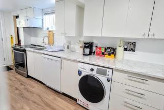 SJ West Travel Apartment - 3