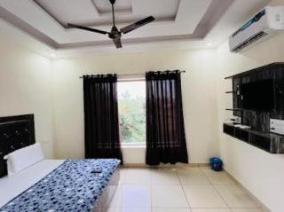 Hotel Saffron - 3