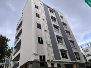Townhouse Oak Banjara Lakeview - 1