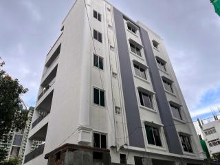 Townhouse Oak Banjara Lakeview - 2