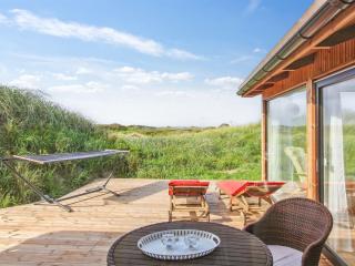 Holiday Home Hoat - 300m from the sea by Interhome - 2